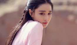 娱乐圈八卦博主最新爆料,某明星恋情曝光，背后真相令人震惊！