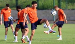 球队最新爆料新闻,最新爆料揭示球队内部风云！”