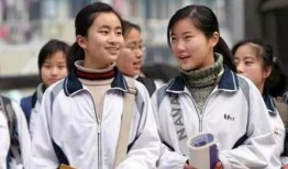 碎梦新校服爆料视频在线观看,视频爆料带你领略校园时尚新潮流