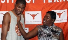 杜兰特母亲爆料了吗视频,独家视频曝光篮球巨星背后故事